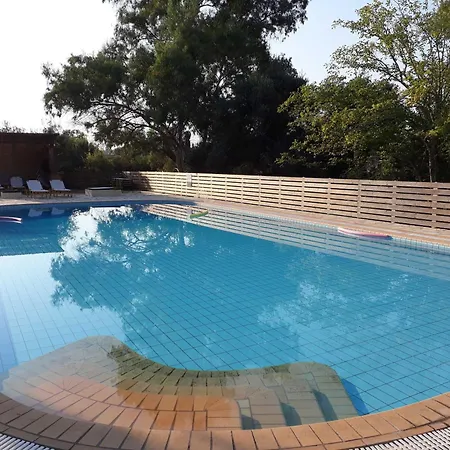 Bright 2br Kitchenette Pool 2 Penzion Gouvia