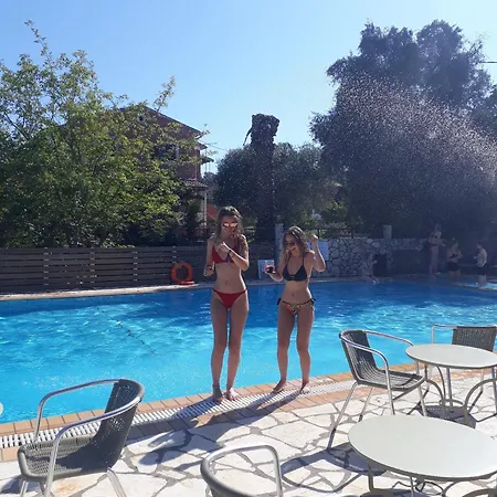 Bright 2br Kitchenette Pool 2 Gæstehus 3*