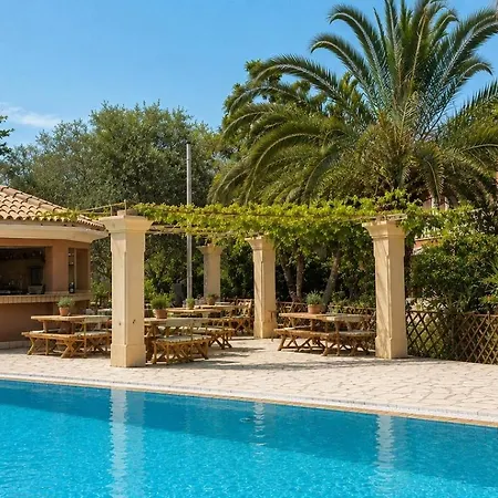 Penzion Bright 2br Kitchenette Pool 2 3*
