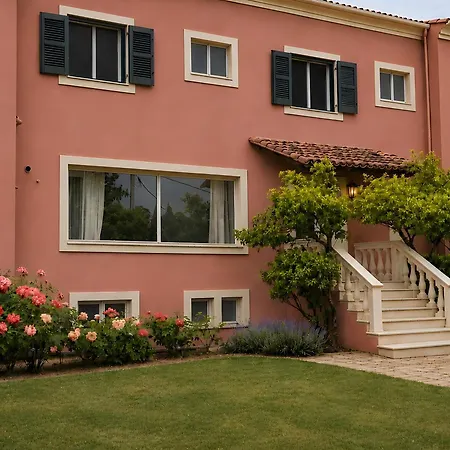 Penzion Bright 2br Kitchenette Pool 2 Gouvia